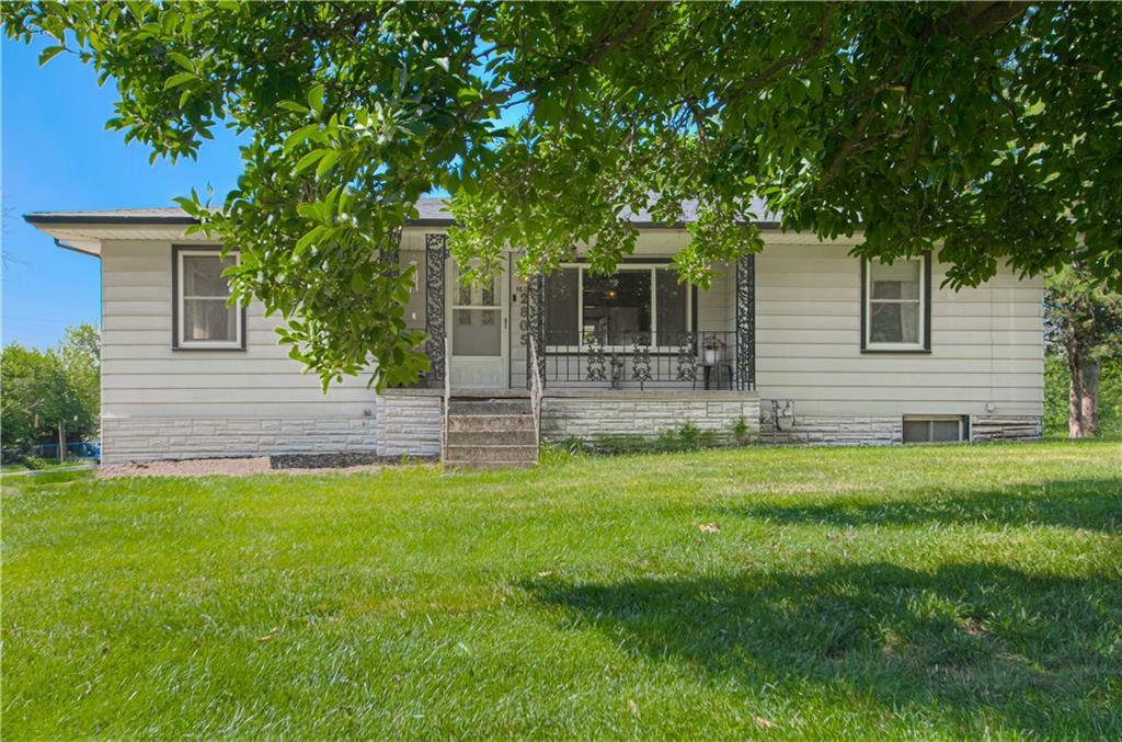 Property Photo: 2805 NE 56th Terrace MO 64119