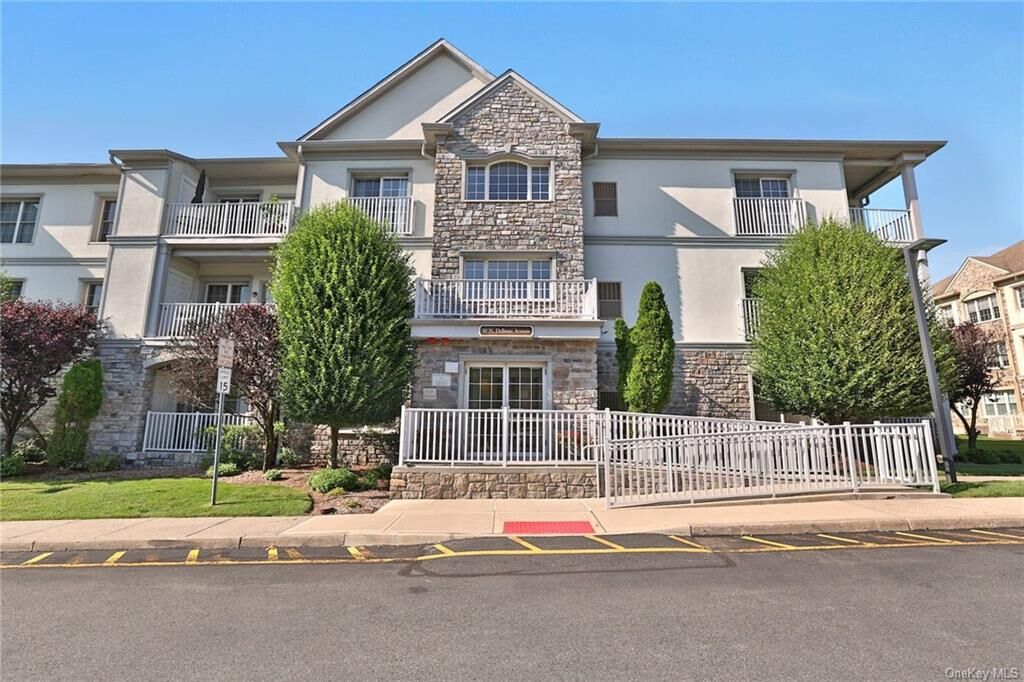 Property Photo: 30 N De Baun Avenue 301 NY 10901