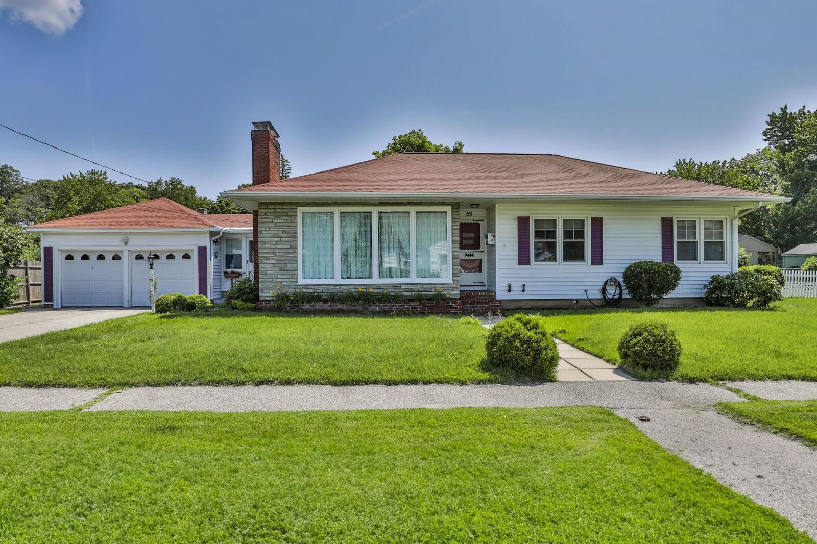 Property Photo:  59 Mirror Street  NH 03104 