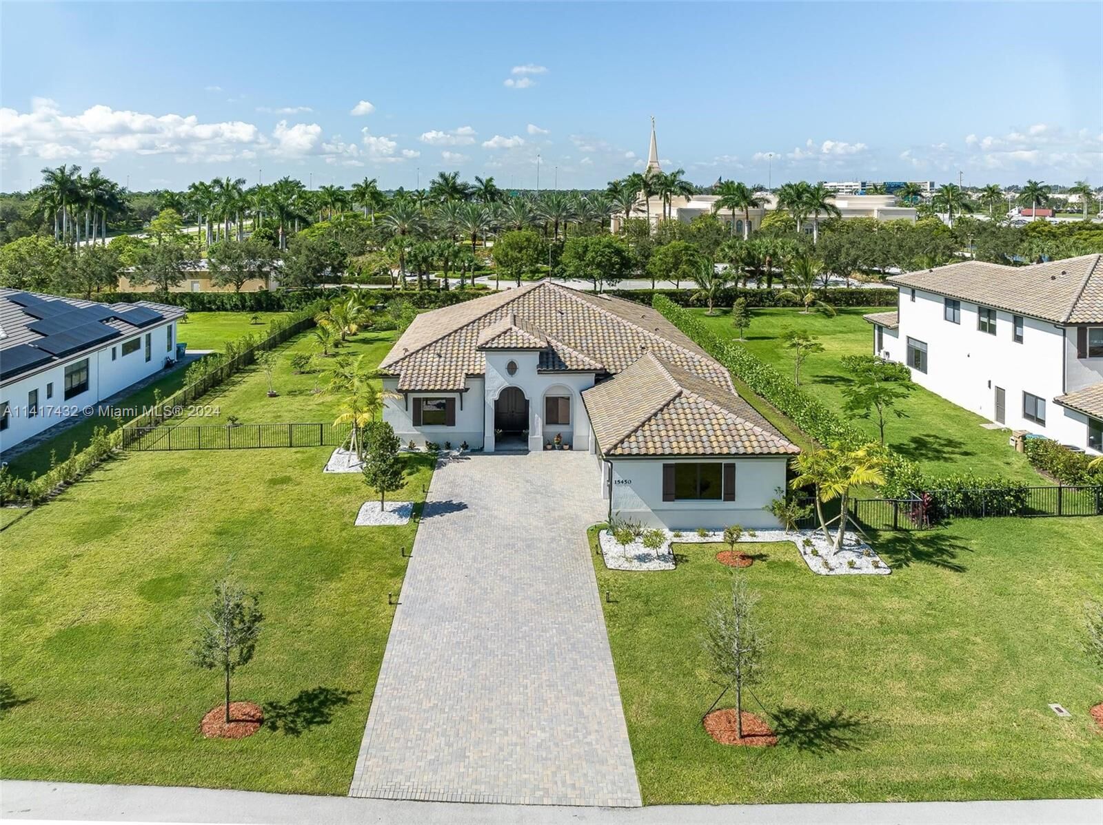 Property Photo:  15450 SW 38th Ct  FL 33331 