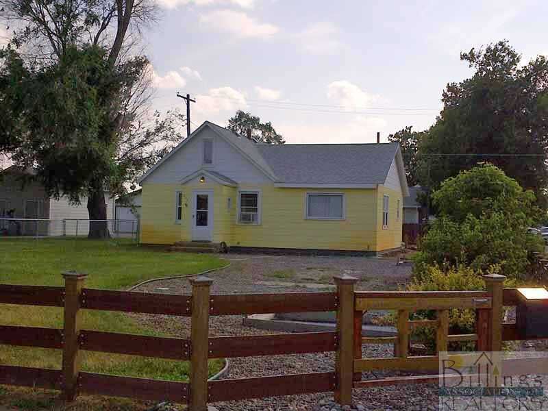 Property Photo: 802 S 32nd Street MT 59101