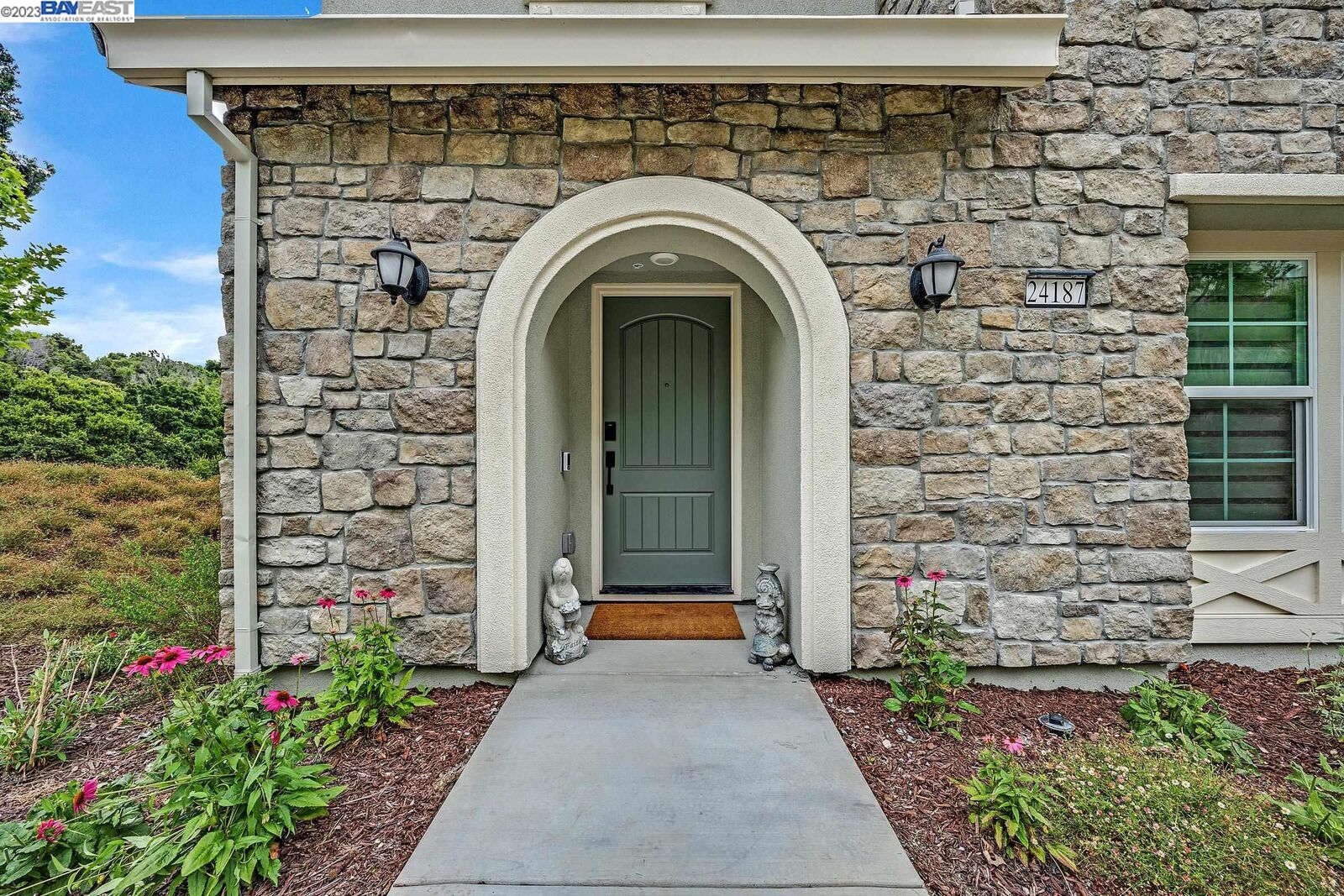 Property Photo: 24187 Amaranth Loop CA 94541