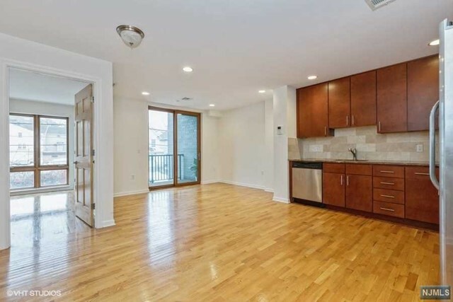Property Photo: 17 Meadow Road 402 NJ 07070