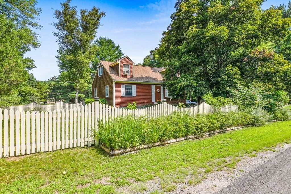 Property Photo: 33 Rounseville Rd MA 02770