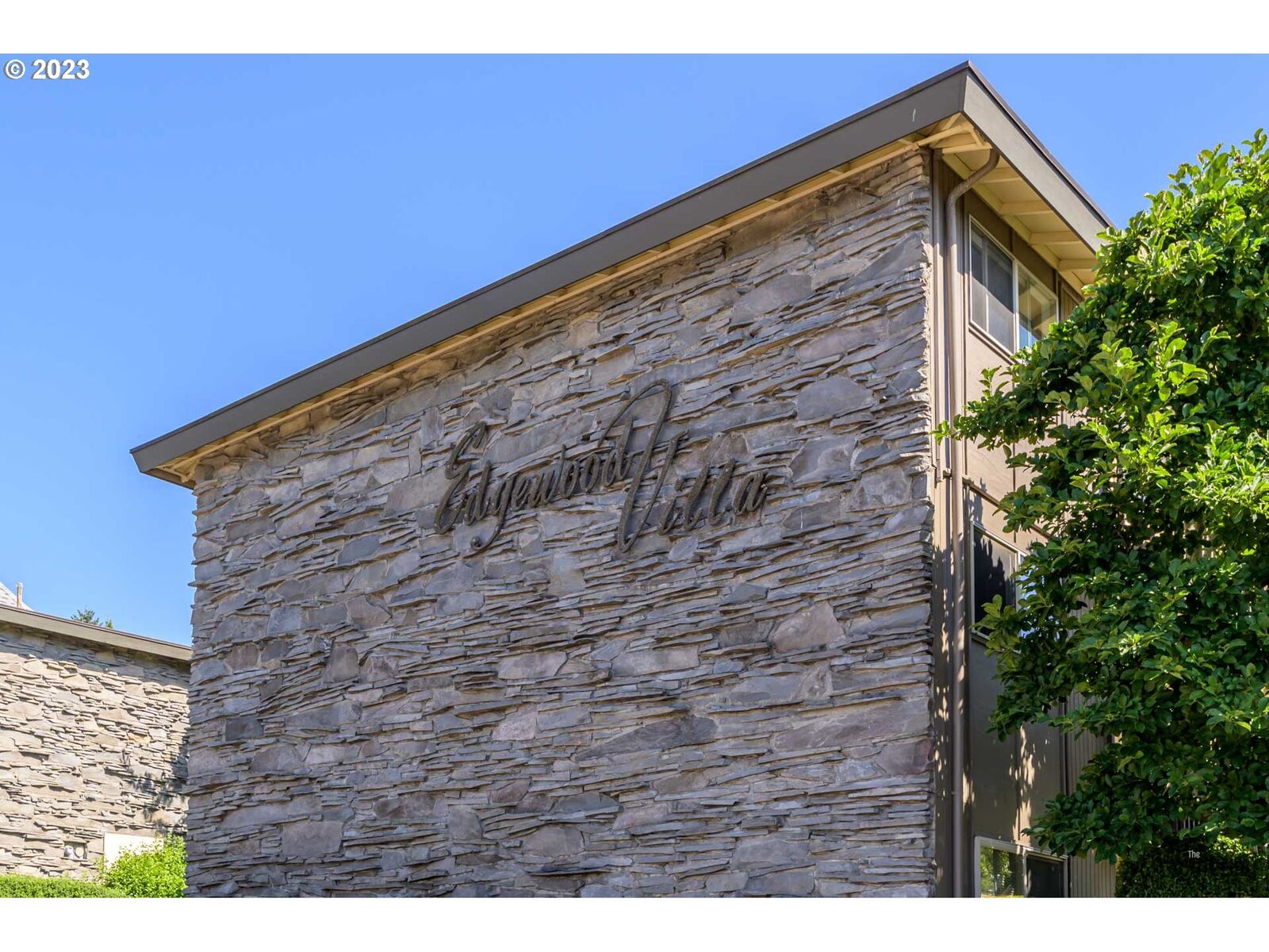 Property Photo:  4059 Donald St E  OR 97405 