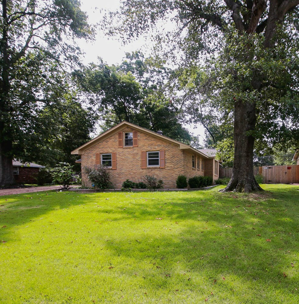 Property Photo:  612 Highland  AR 72301 