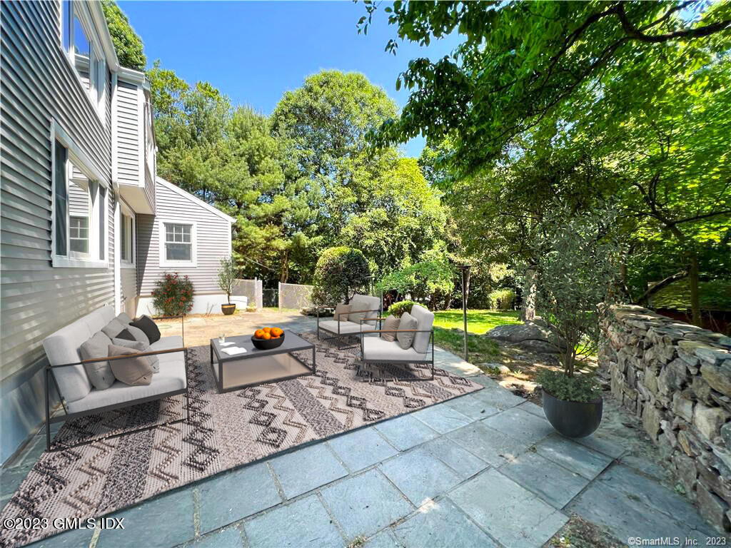 Property Photo:  23 Apple Tree Lane  CT 06905 