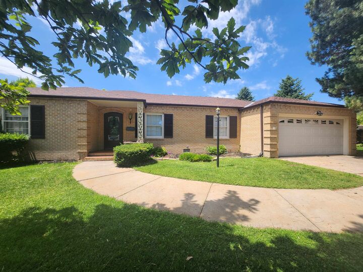 Property Photo:  220 E Circle Drive  NE 69101 