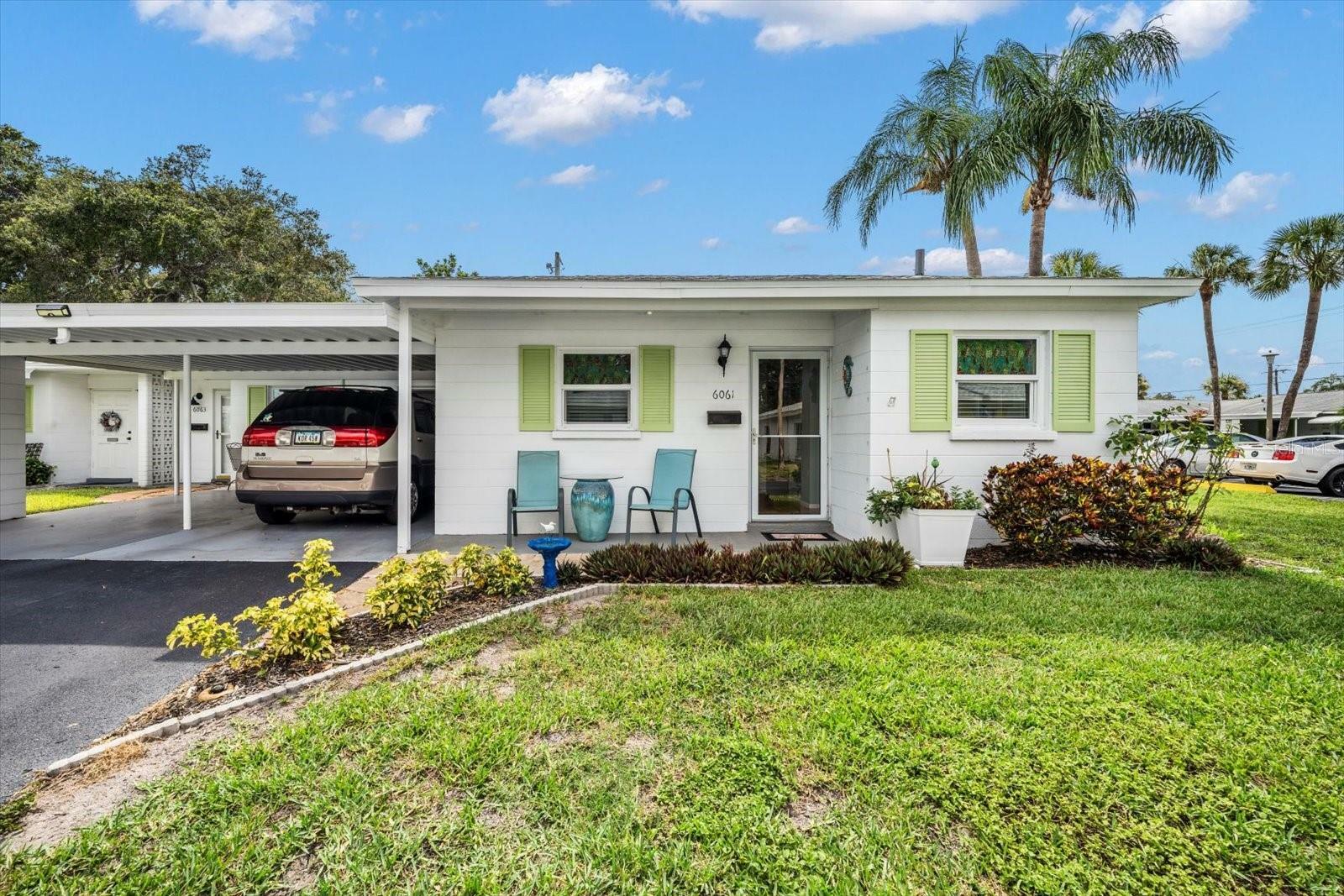 Property Photo:  6061 Arlene Way  FL 34207 