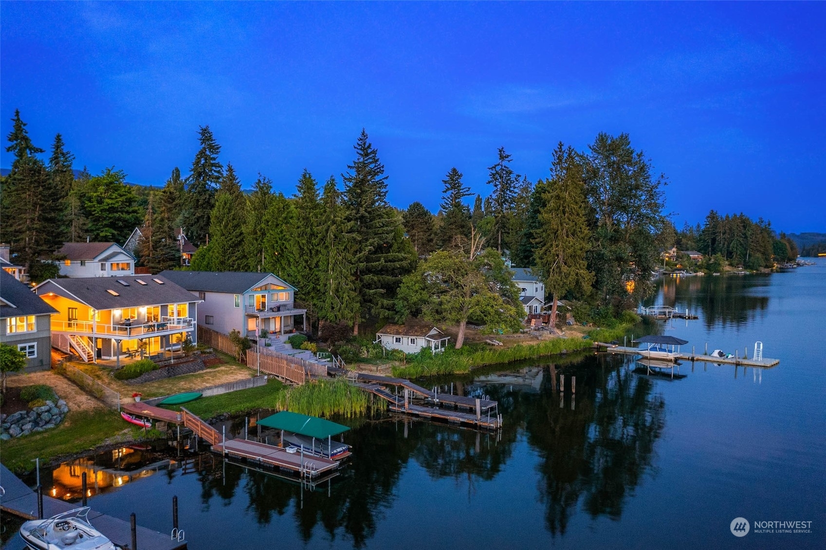 Property Photo:  17264 Lake View Boulevard  WA 98274 