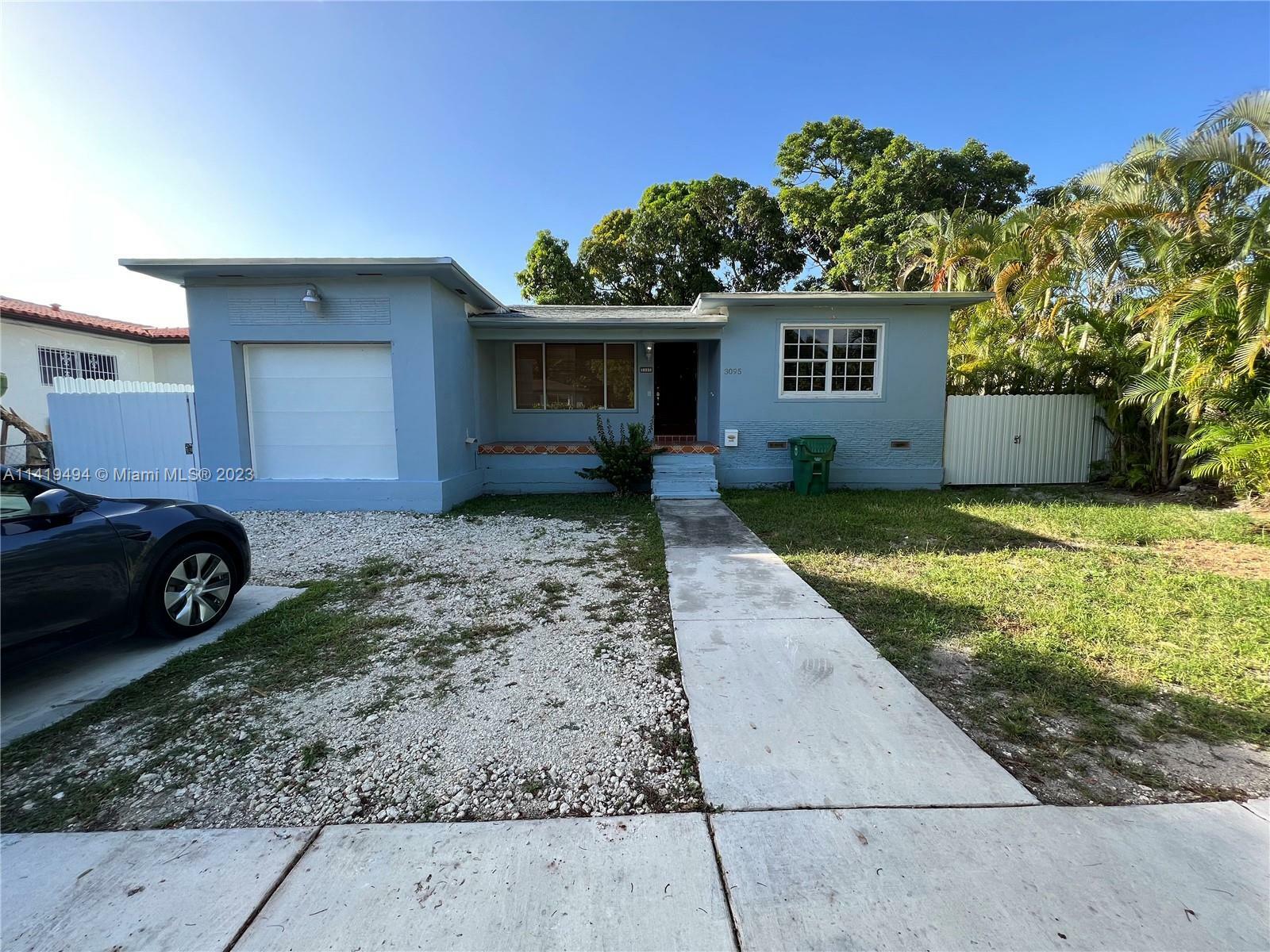 Property Photo:  3095 NW 5th St  FL 33125 