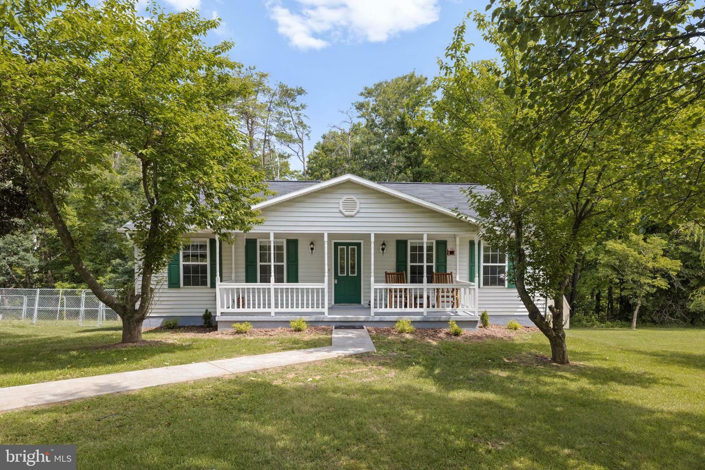 Property Photo:  1590 Hollow Road  VA 22637 