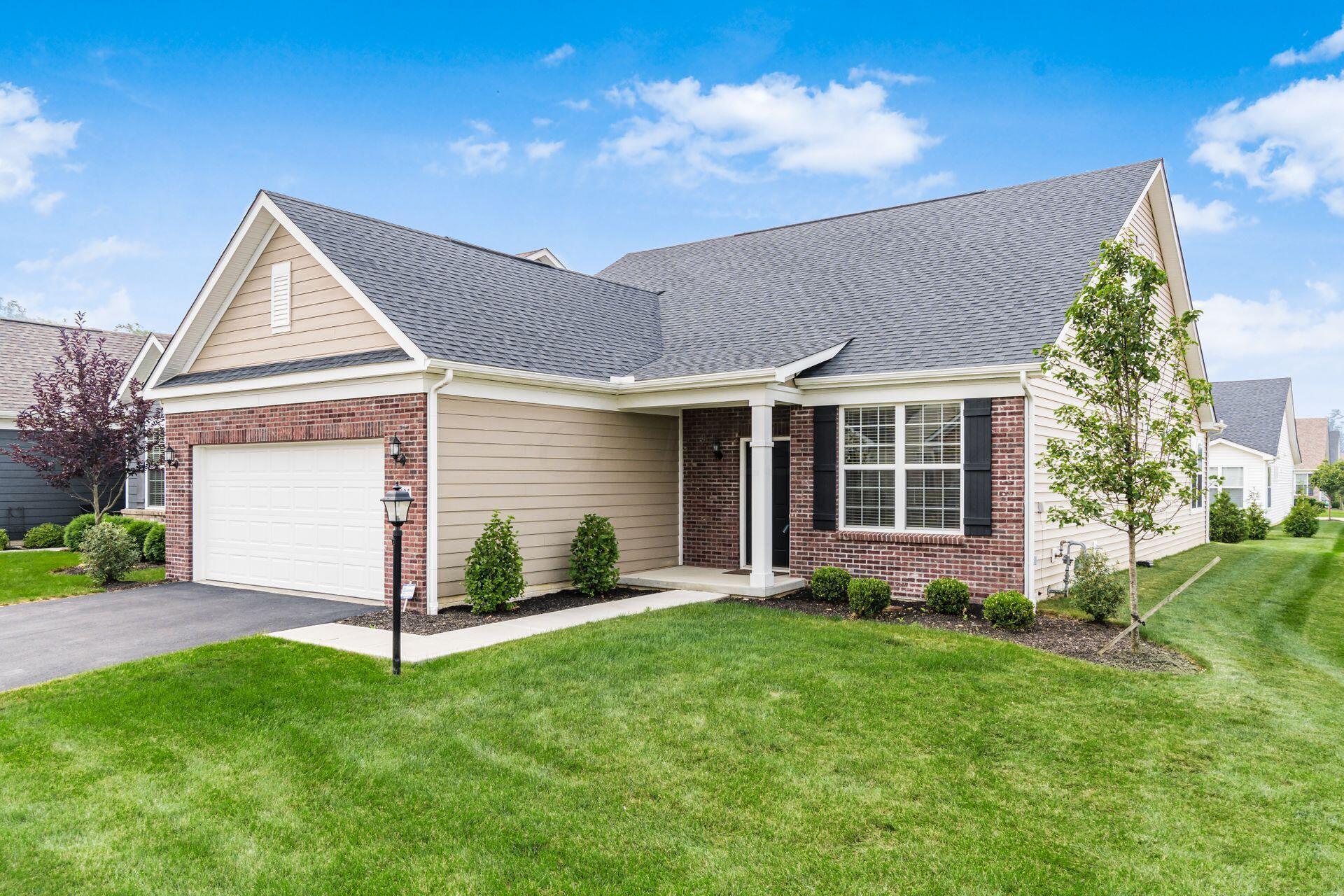 Property Photo: 8125 Spinner Ct Court OH 43147
