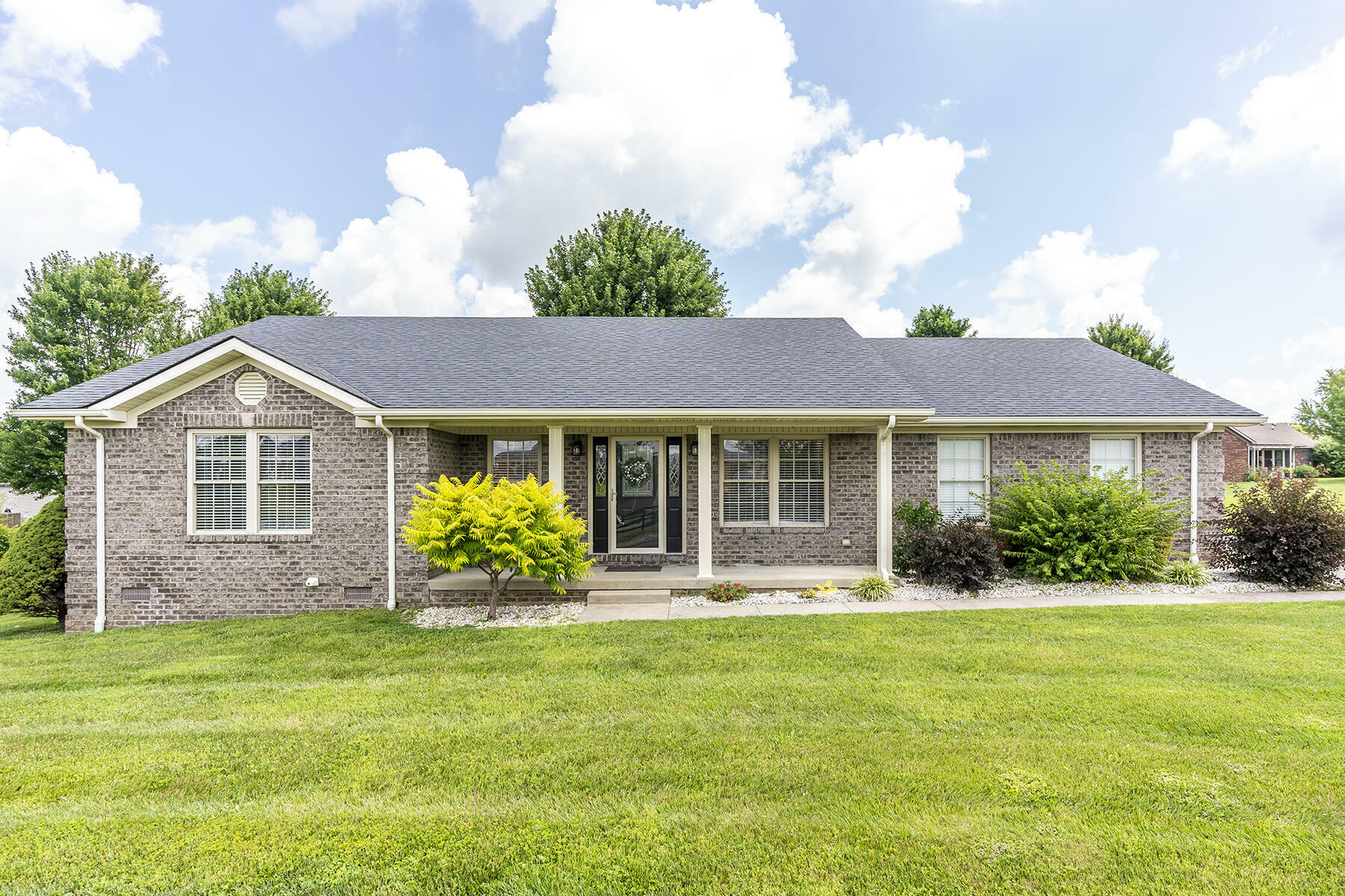 Property Photo: 221 Delancey Street KY 40403