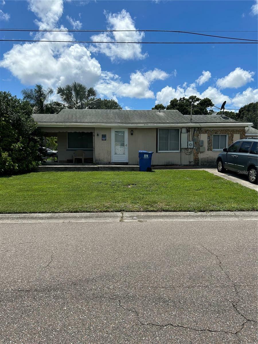 Property Photo:  1001 48th Avenue N  FL 33703 