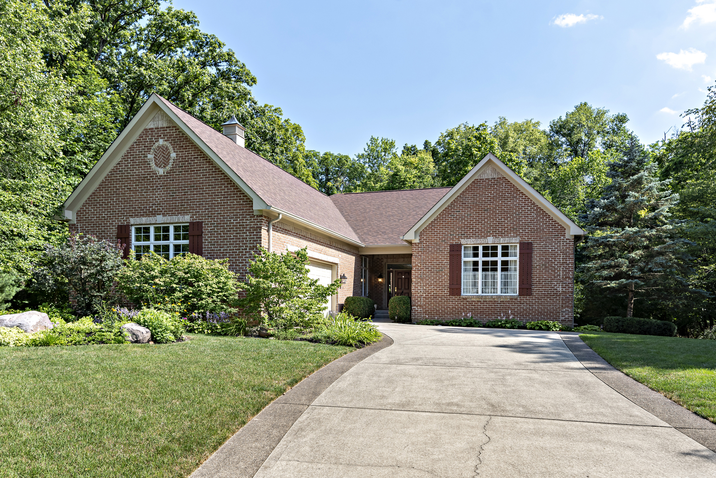 Property Photo:  153 Summer Shade Court  IN 46140 