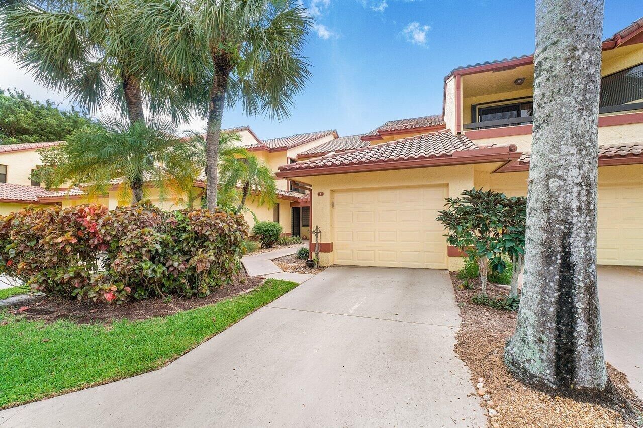 Property Photo: 5295 10th Fairway Drive 3 FL 33484