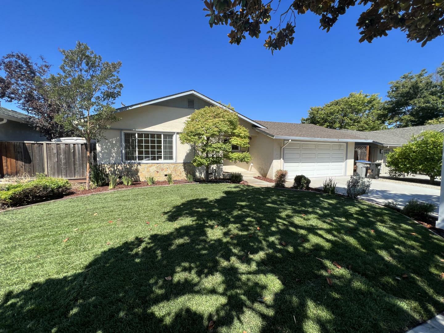 Property Photo:  2237 Wren Way  CA 95008 