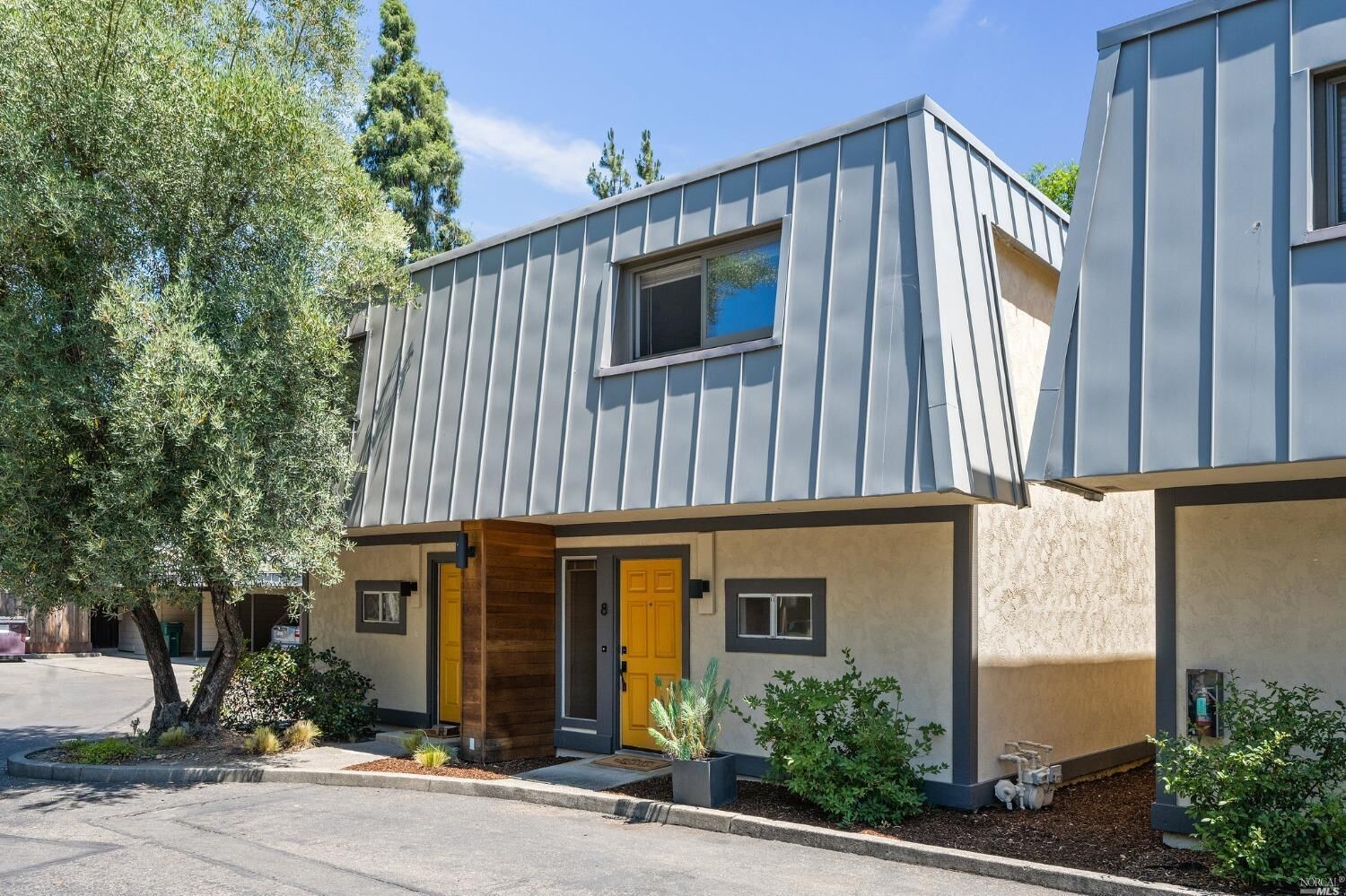 Property Photo:  319 North Street 8  CA 95448 