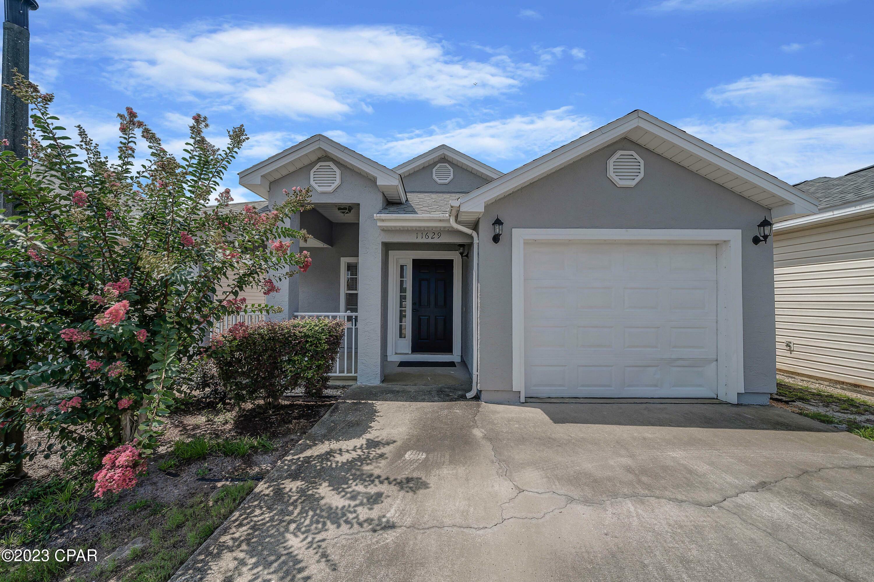 Property Photo: 11629 Sand Castle Lane FL 32407