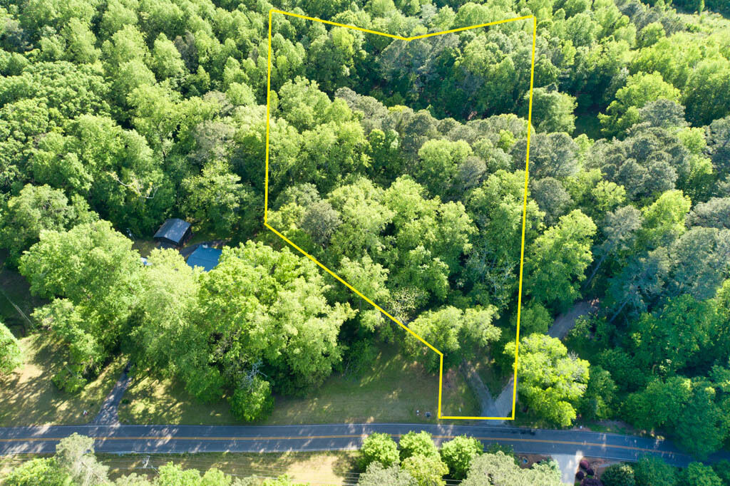 Property Photo: 957 Epperson Road GA 30115