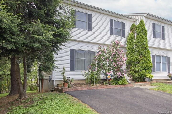 3 bed Garnerville home for sale 60 Ossman Court, Garnerville, NY 10923