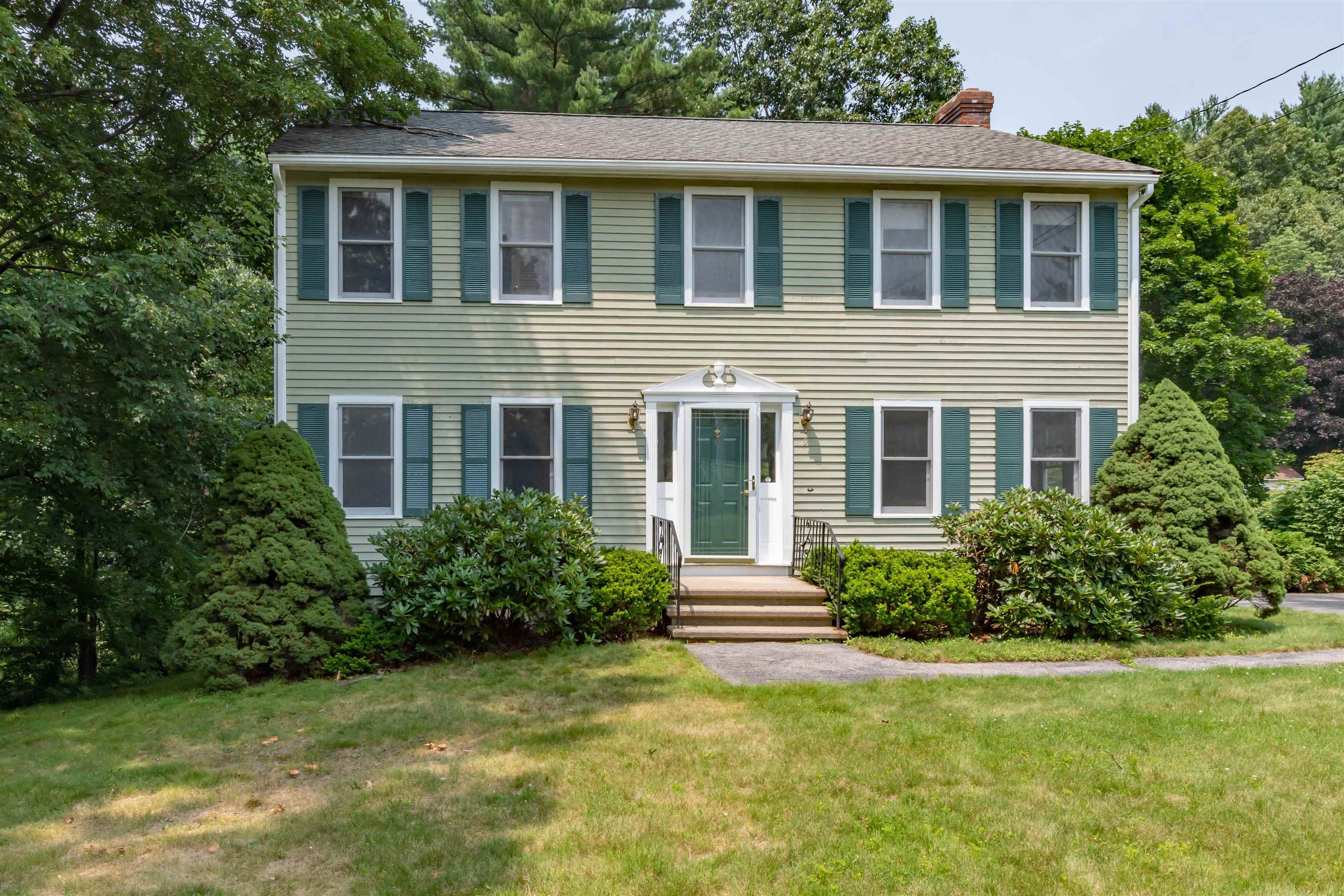 Property Photo: 9 Roy Drive NH 03051