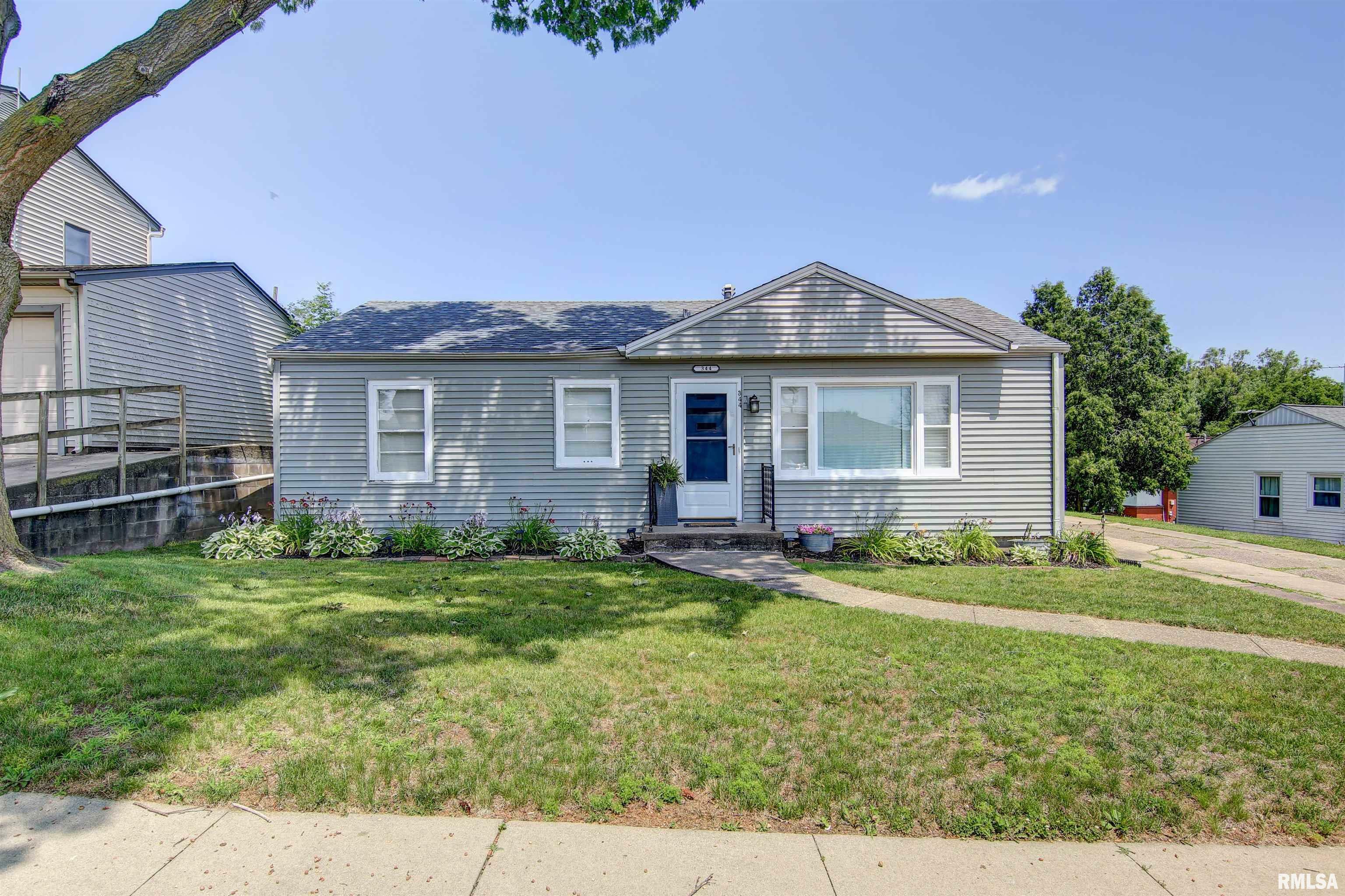 Property Photo:  344 29th Avenue North  IA 52732 