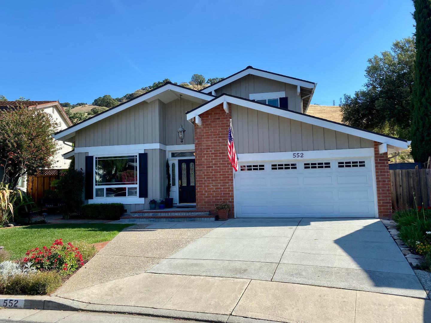 552 Weybridge Drive  San Jose CA 95123 photo