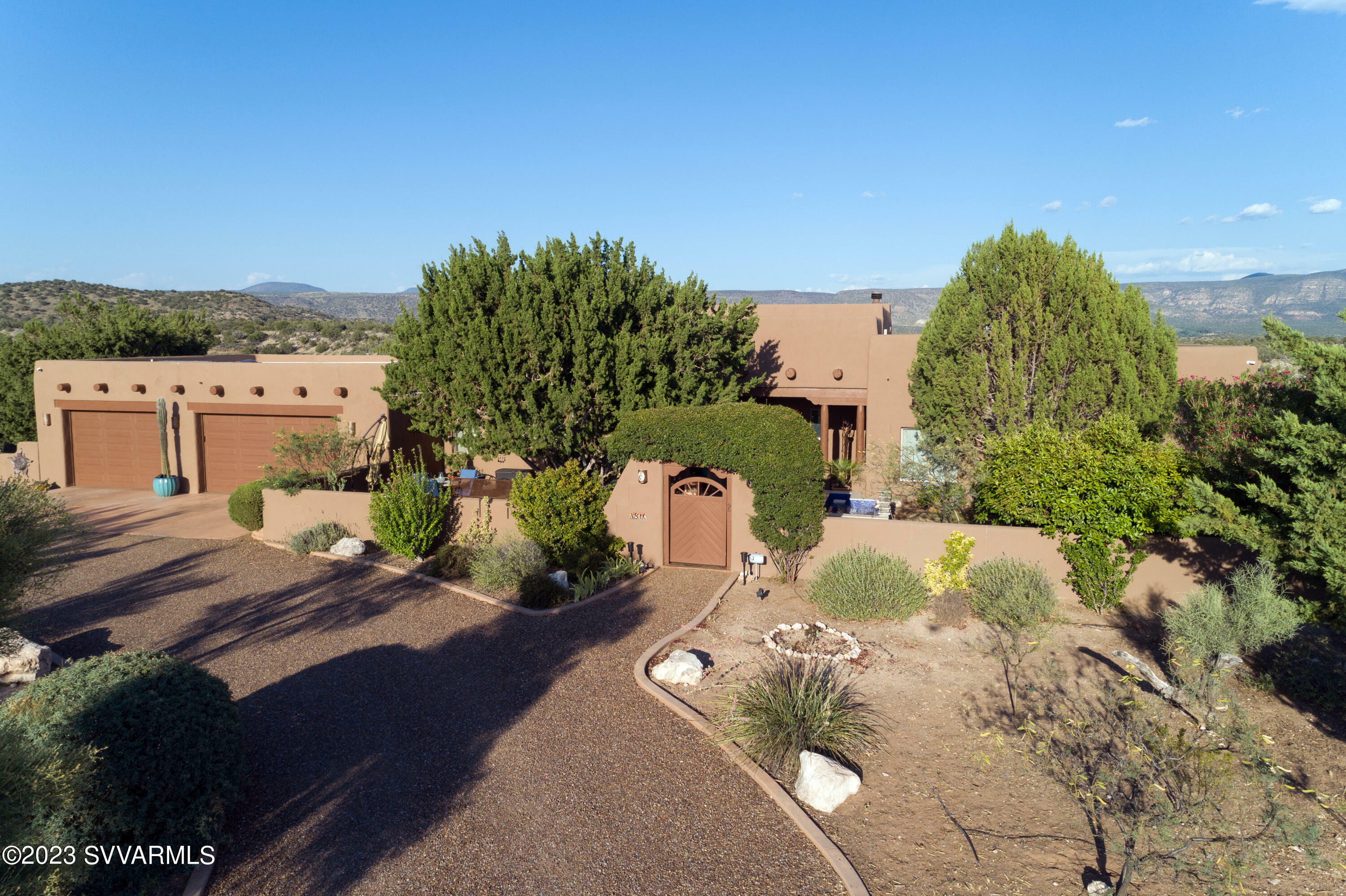 Property Photo:  4810 E Crazy Horse Circle  AZ 86335 