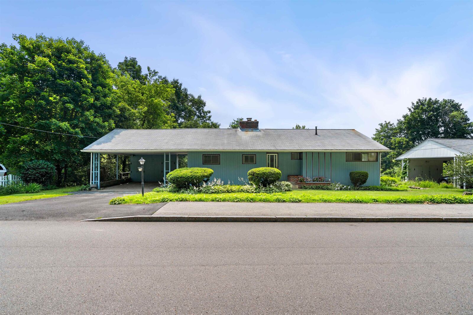 Property Photo: 177 Kennard Road NH 03104