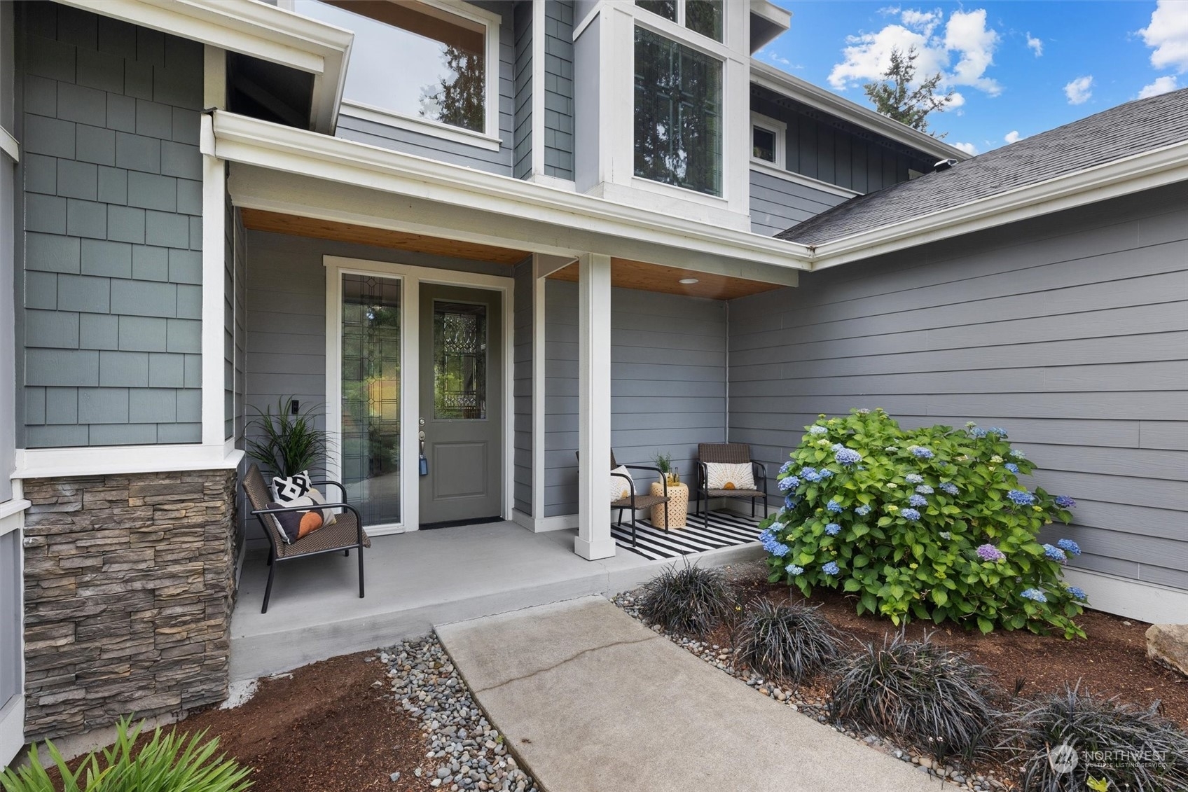 Property Photo:  8040 122nd Avenue NE  WA 98033 