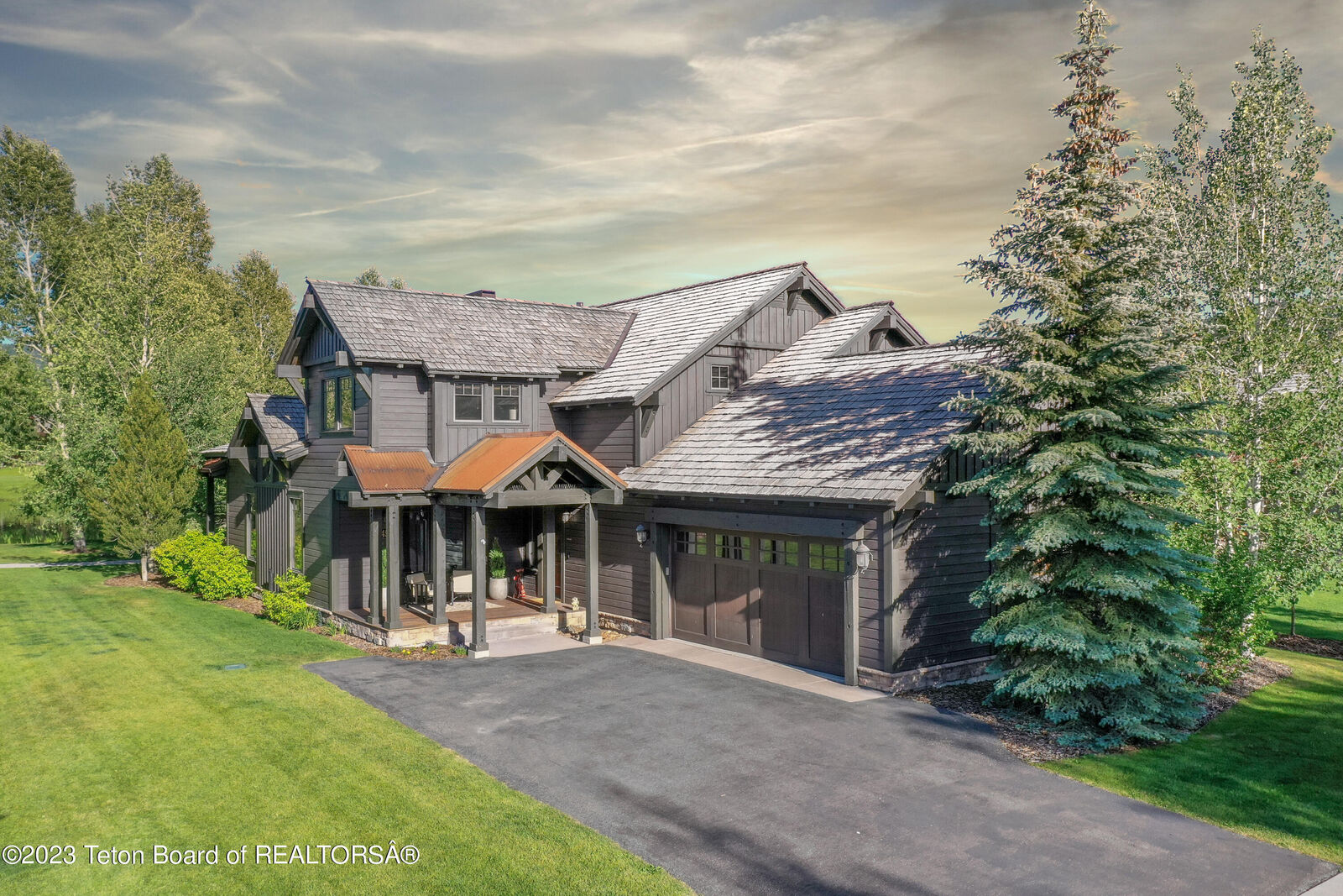 Property Photo:  45 Moulton Lane  ID 83455 