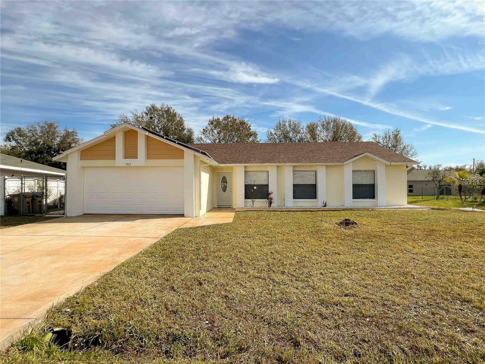 Property Photo:  917 Salerno Court  FL 34758 