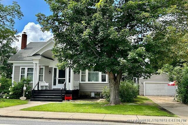 Property Photo: 33 Oak Street ME 04083