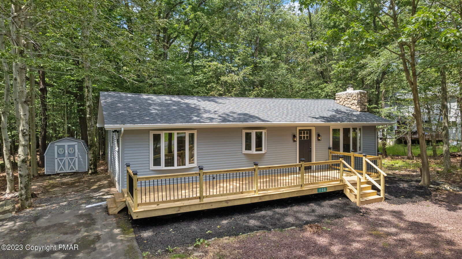 Property Photo:  1108 Lehigh Circle  PA 18466 