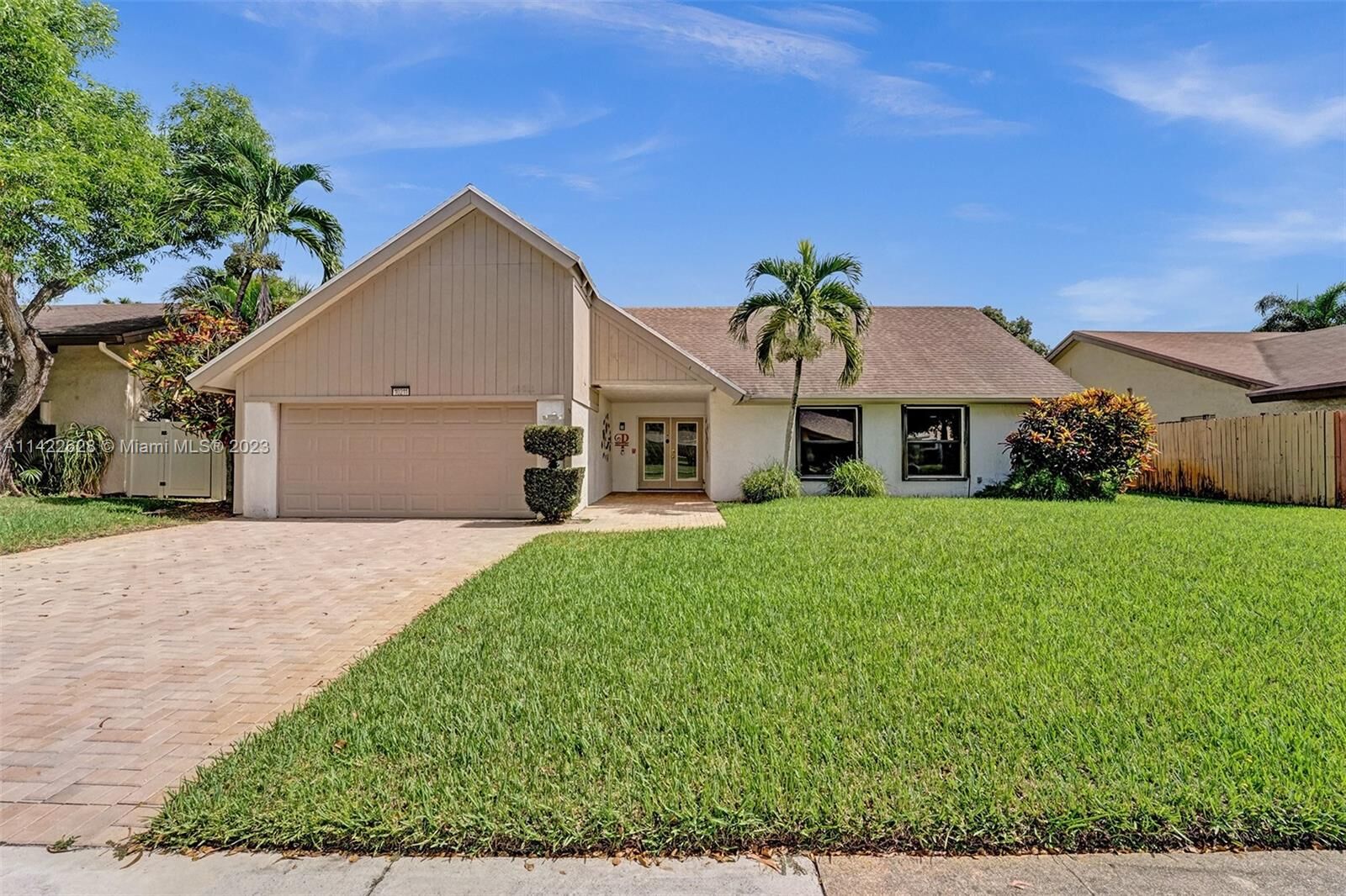 Property Photo: 10211 NW 24th Ct FL 33026