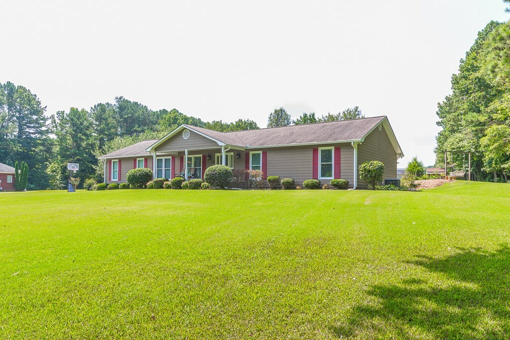 Property Photo:  115 Crabtree Drive  GA 30755 