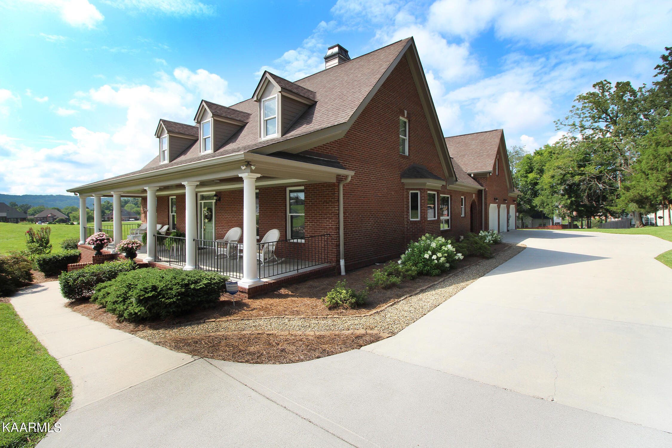 Property Photo: 7845 Pedigo Rd TN 37938