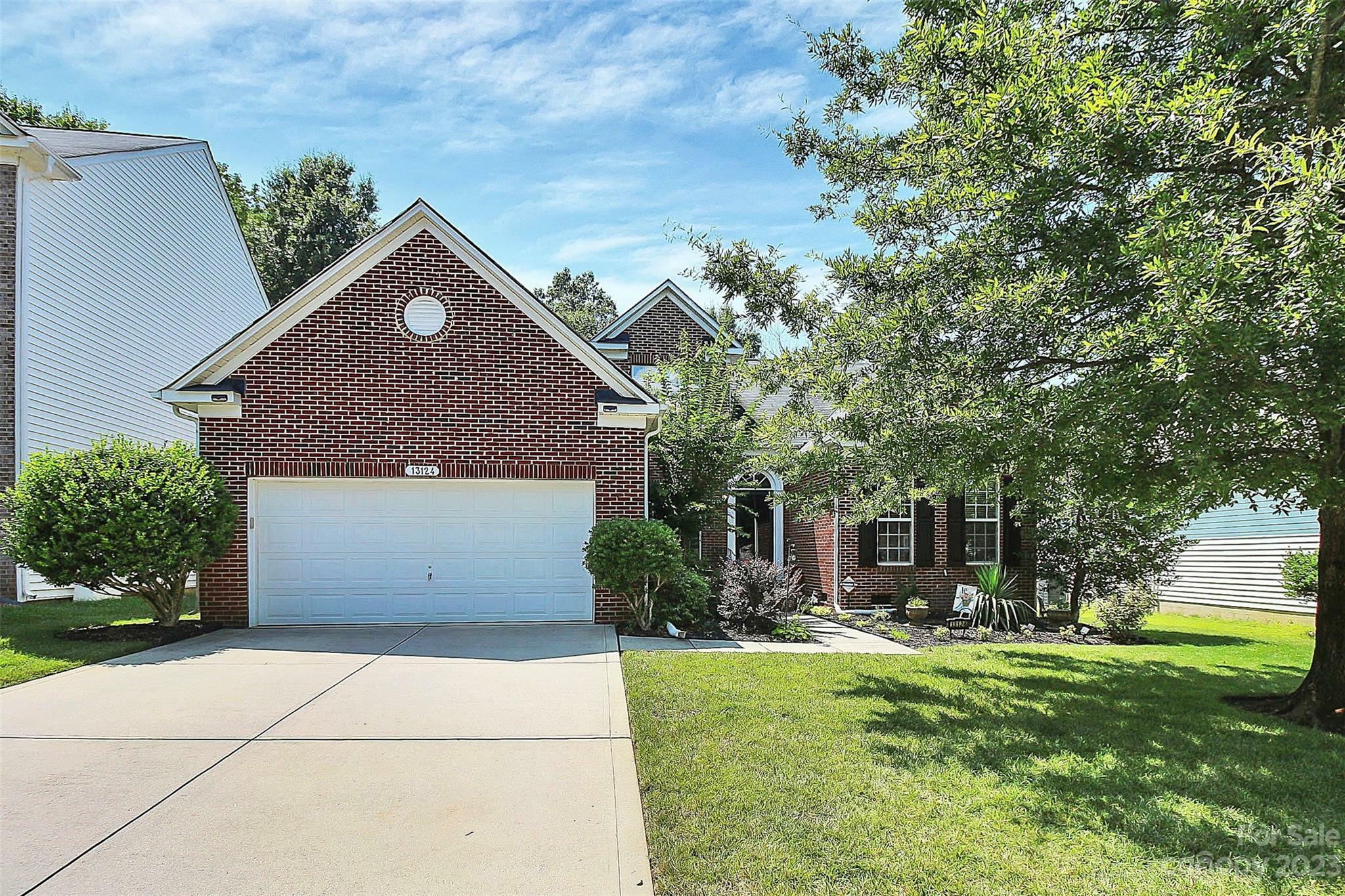 Property Photo:  13124 Arrington Heights Place  NC 28278 