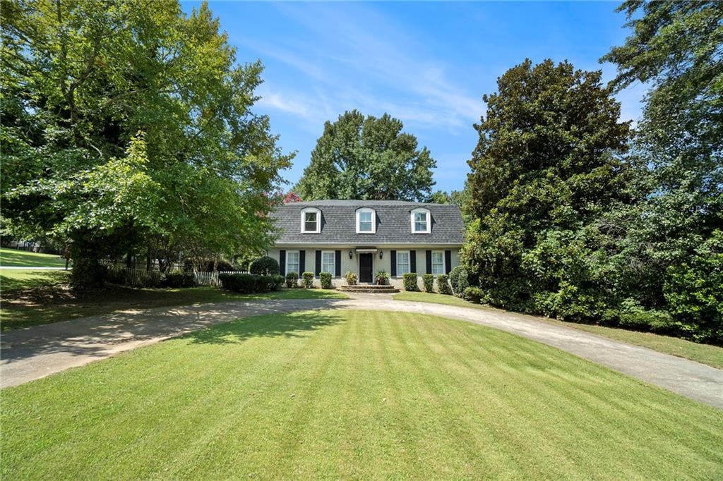 Property Photo: 2611 Club Drive SW GA 30078