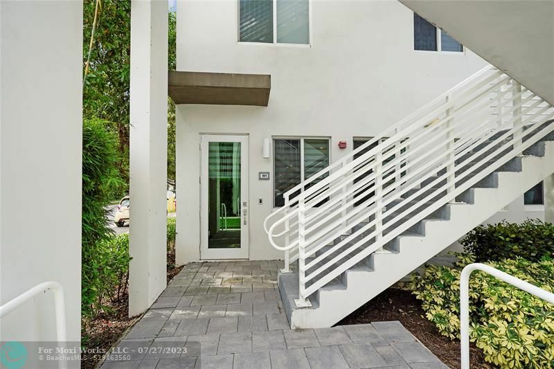 Property Photo:  10226 NW 64th Ter 101  FL 33178 
