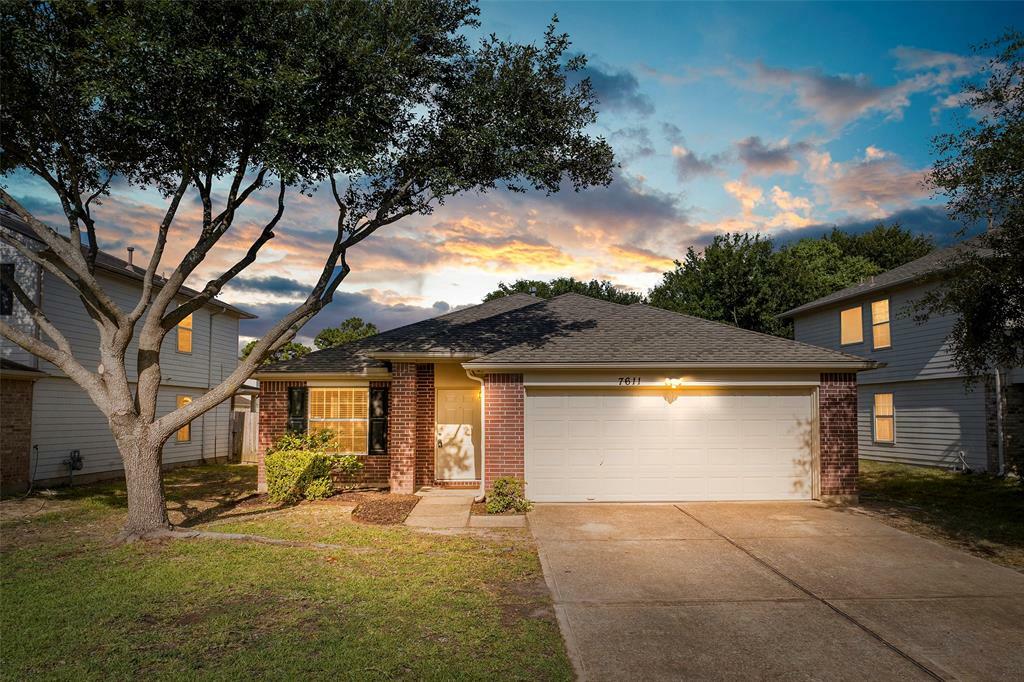 Property Photo:  7611 Drifting Willow Court  TX 77433 