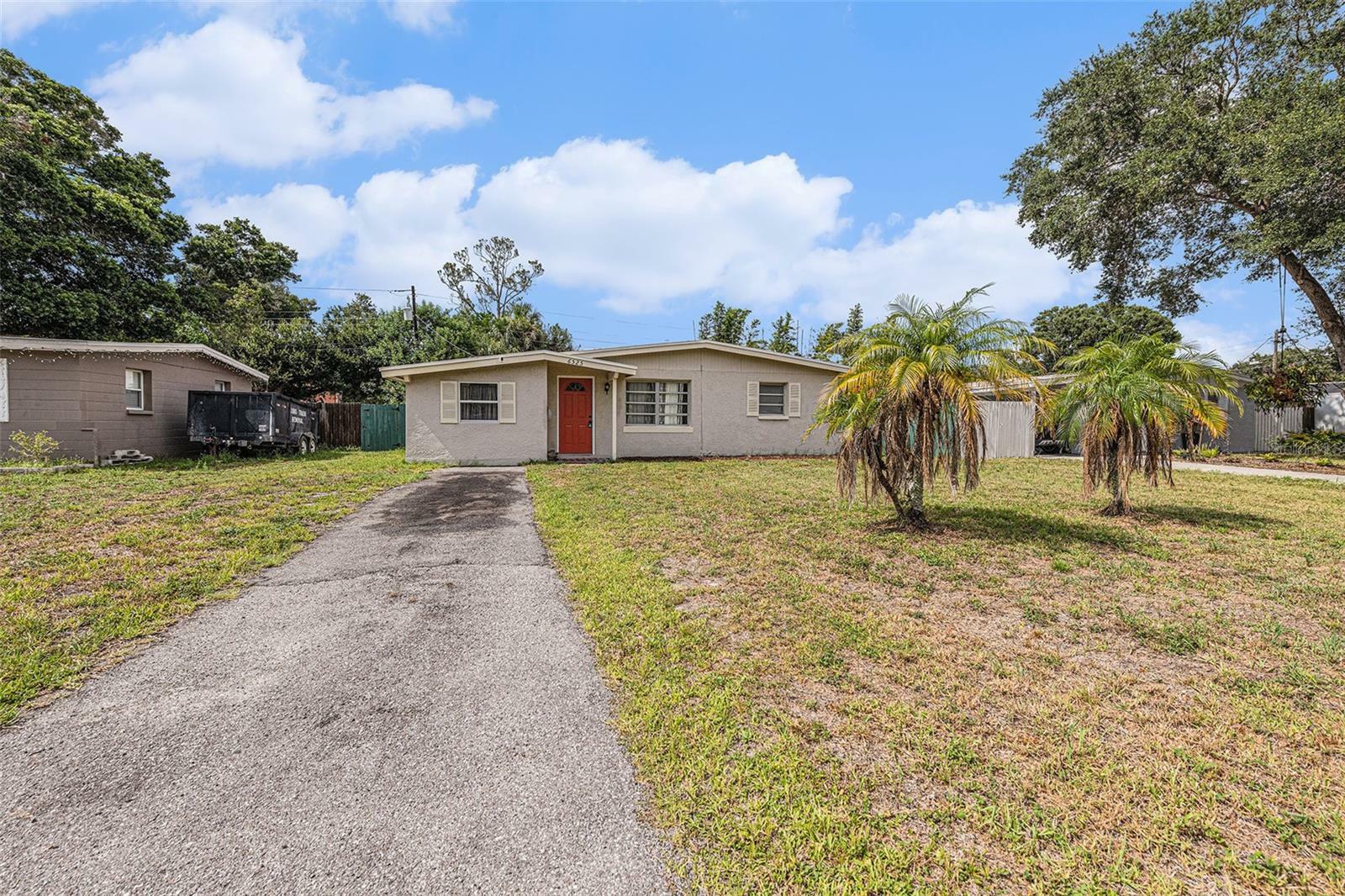 Property Photo:  6525 65th Avenue N  FL 33781 