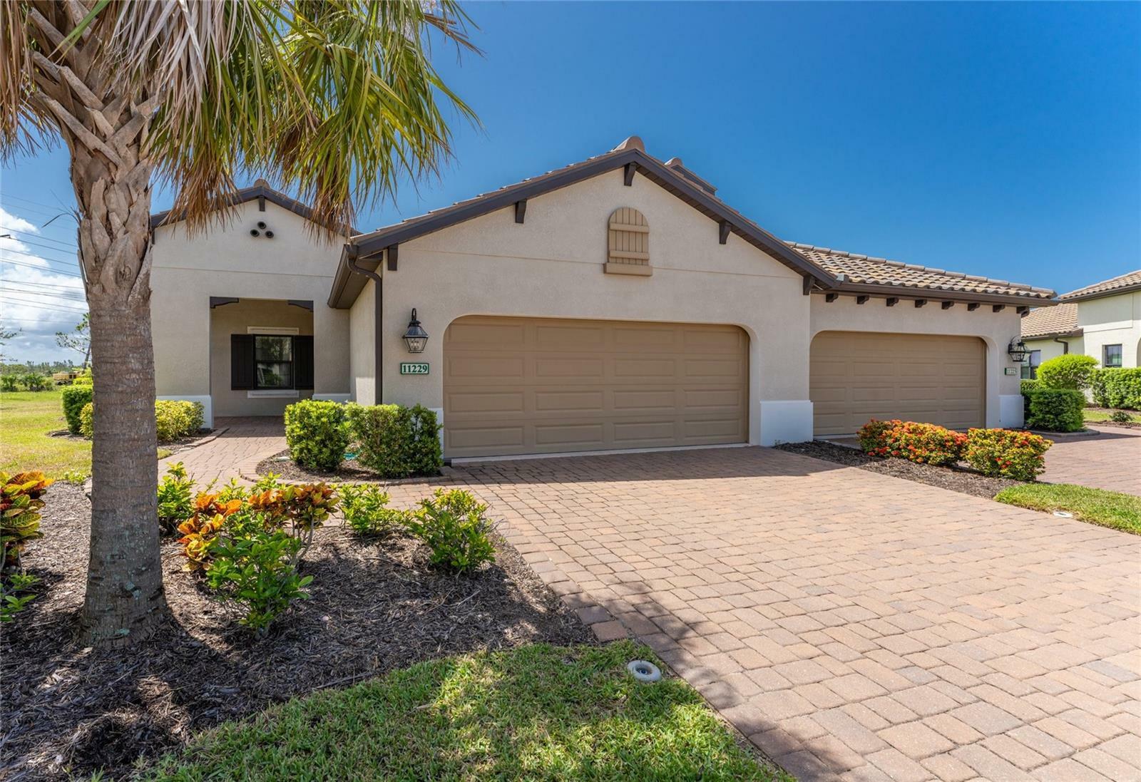 Property Photo:  11229 McDermott Court  FL 34223 