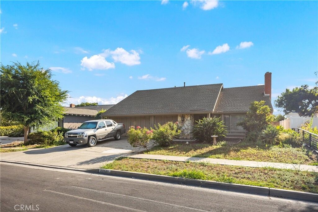 Property Photo:  13341 Nixon Circle  CA 92780 