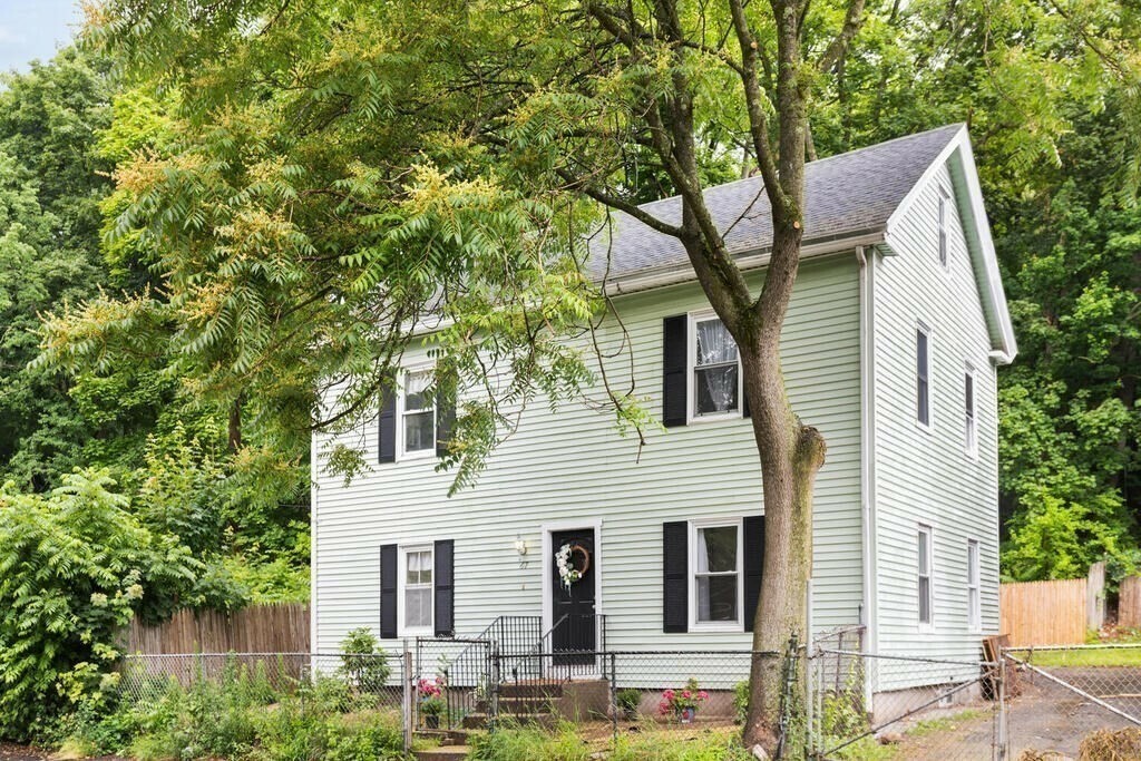 Property Photo: 67 North St MA 01605