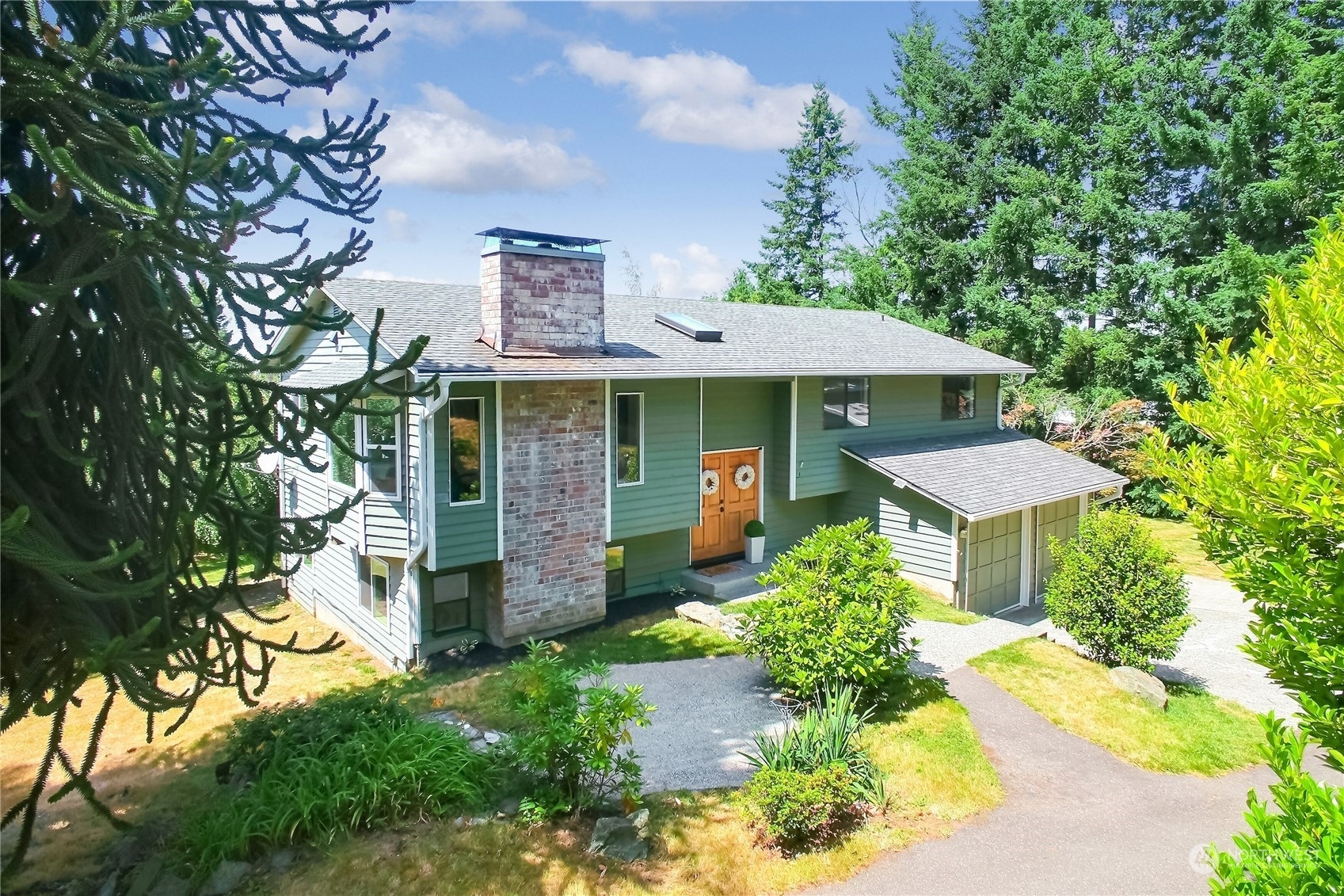 Property Photo:  21544 Starbird Road  WA 98274 