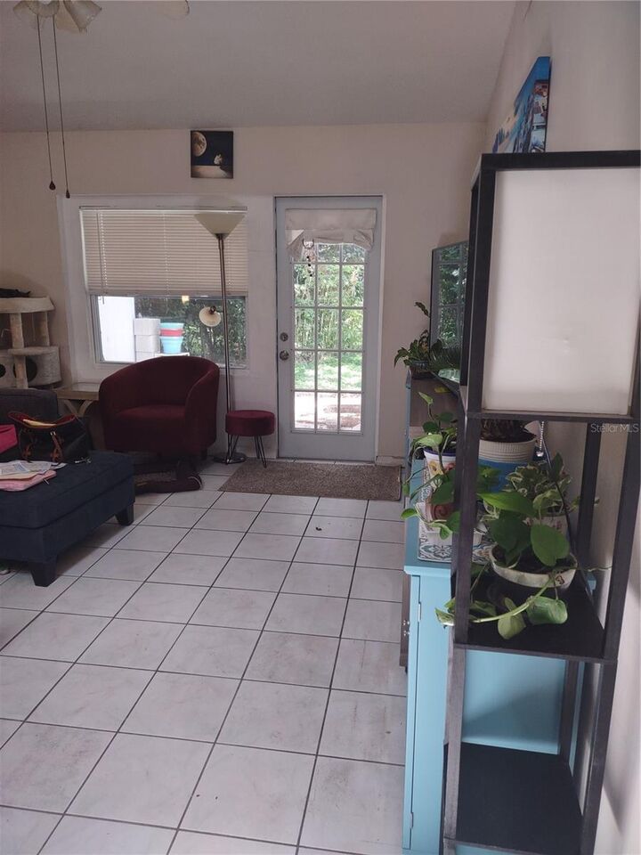 Property Photo:  9943 Burl Way  FL 32817 