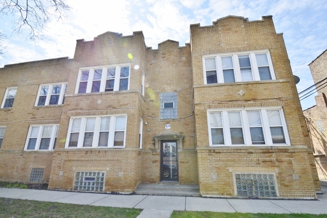 Property Photo:  3945 W Schubert Avenue 1E  IL 60647 